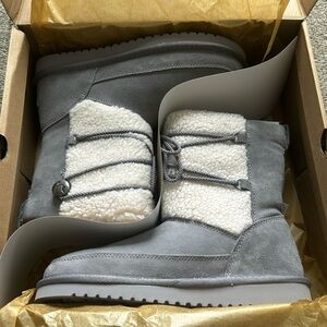 Never worn UGGs